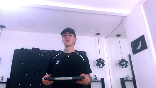 Angel_xxx: απευθείας συνομιλία ΧΧΧ