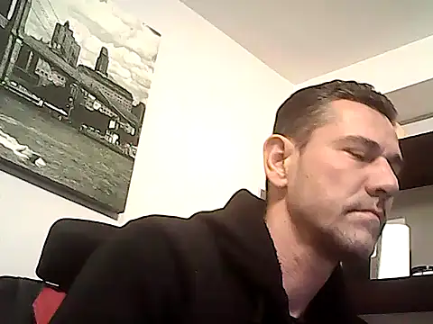 mastercharisma35 Adlı Modelin Canlı XXX Sohbeti