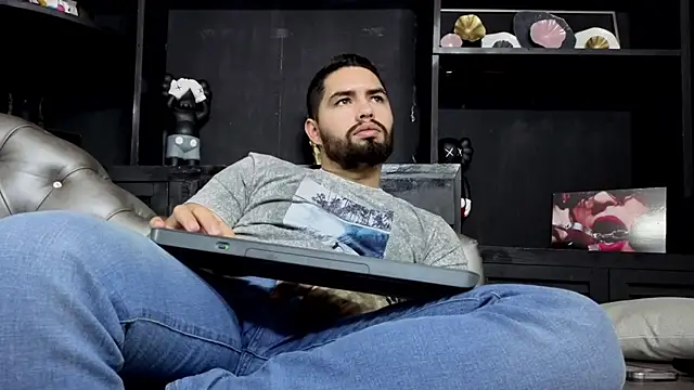 matteosantos live XXX chat