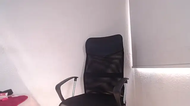 CarolineAikos: онлайн-секс-чат