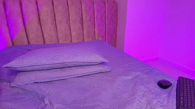 agath_69's Live XXX Chat