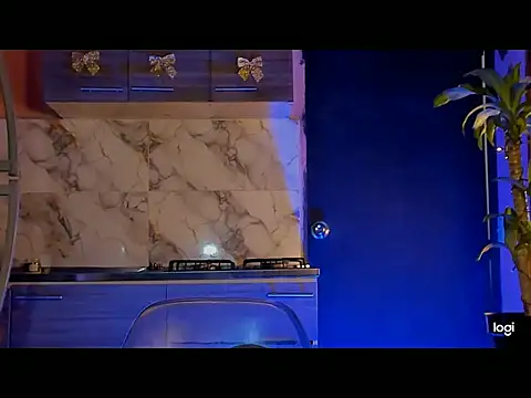 aprille15: απευθείας συνομιλία ΧΧΧ