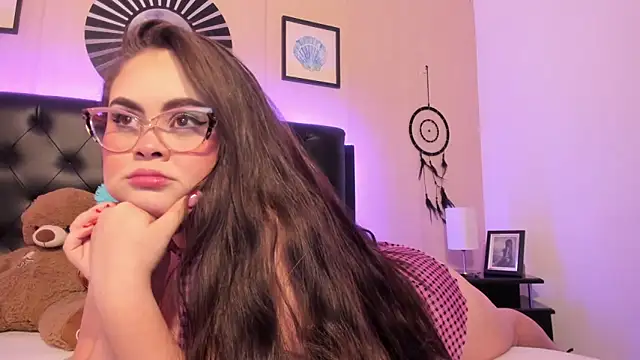 XXX chat uživo modela LolaVillalobos