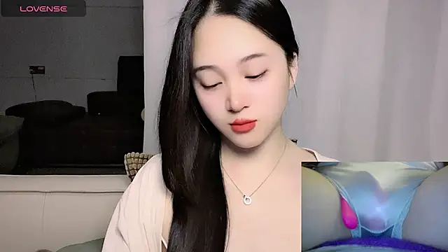 woaiqinqin élő XXX-chatje