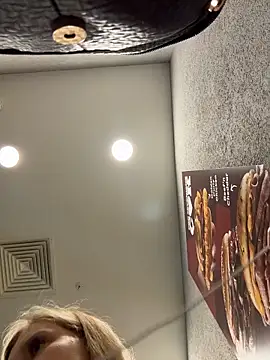 Betsy 라이브 XXX 채팅