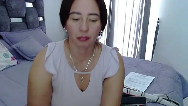 sara_hott_1: απευθείας συνομιλία ΧΧΧ