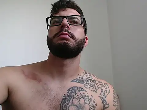 Chat +18 de thomas_gun ao vivo