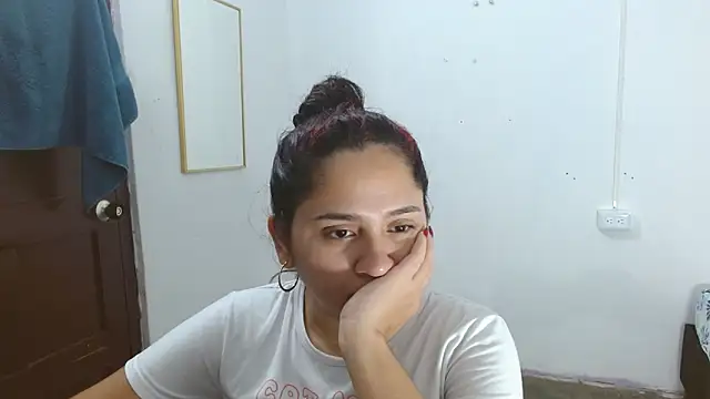 Chat +18 de Thalian ao vivo