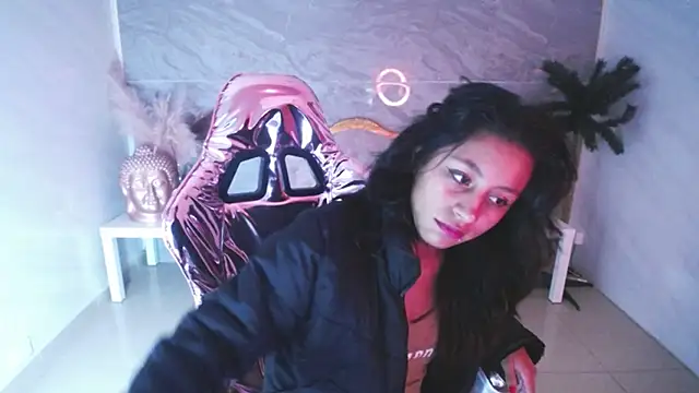 Chat +18 de serabella_s ao vivo