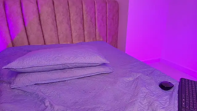 agath_69's Live XXX Chat