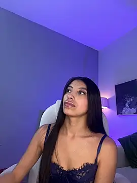 Chat +18 de Tiffany_Low ao vivo