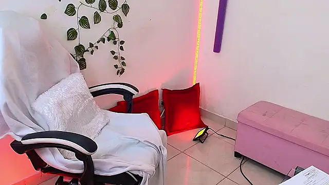 Carol_Miss2 Chat XXX in diretta