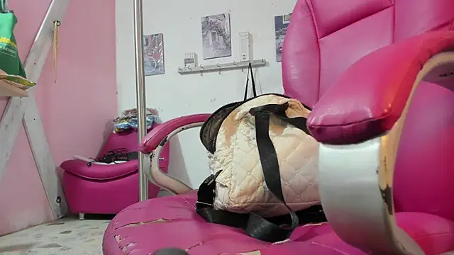 XXX chat uživo modela CAMILA--REY