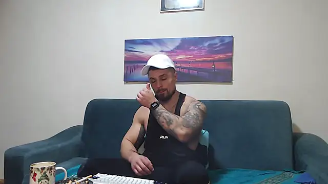 Tiberius_hunk's Live XXX Chat