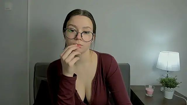 Chat +18 de KatySensualy ao vivo