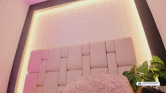 anniemartinez_'s Live XXX Chat