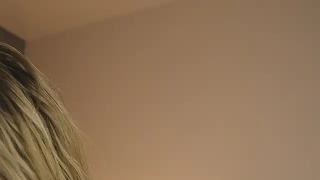 Show de AliceLebel na webcam