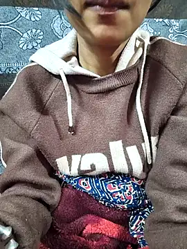 Czat XXX na żywo – kismat_bebe