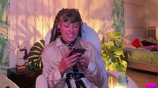 Czat XXX na żywo – _sharlotte777