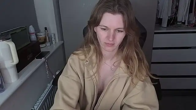 Chat XXX ao vivo de Lilly-Luscious