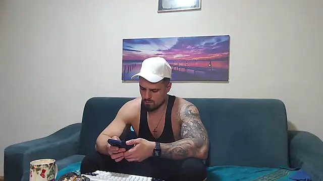 Tiberius_hunk Chat XXX in diretta