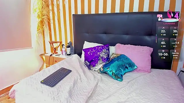 LunaToledo's Live XXX Chat