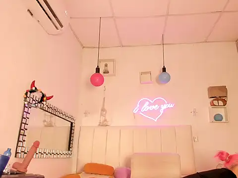 دردشة lilith_horny الجنسية المباشرة