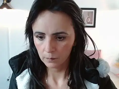 Chat +18 de Juliana__lx ao vivo