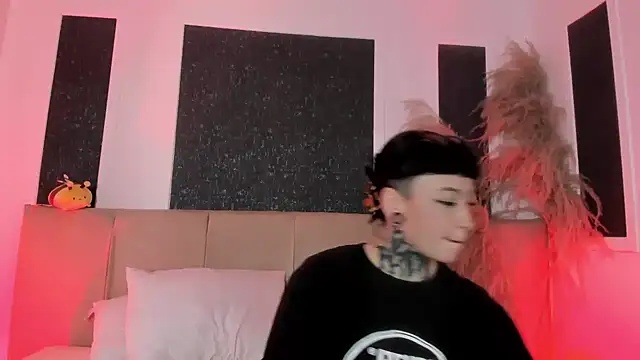 Scolw's Live XXX Chat