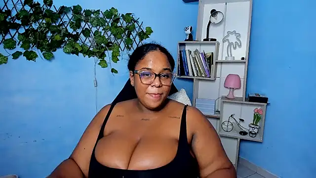 Chat +18 de bbw_charlote ao vivo