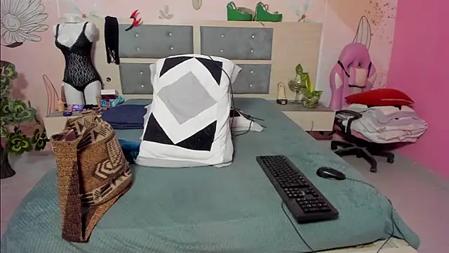 bigblackhotx1 即時 XXX 聊天