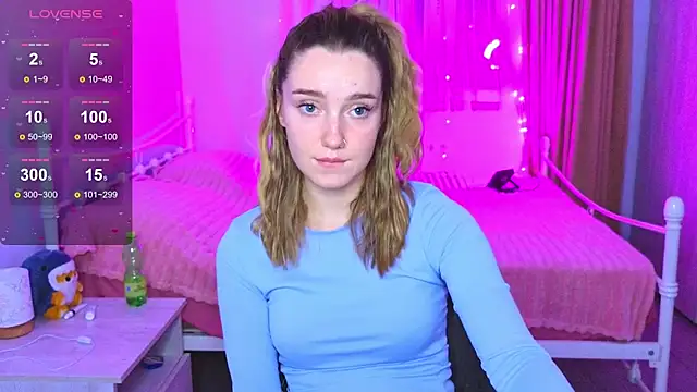 Онлайн чат XXX Wild_Sophie_