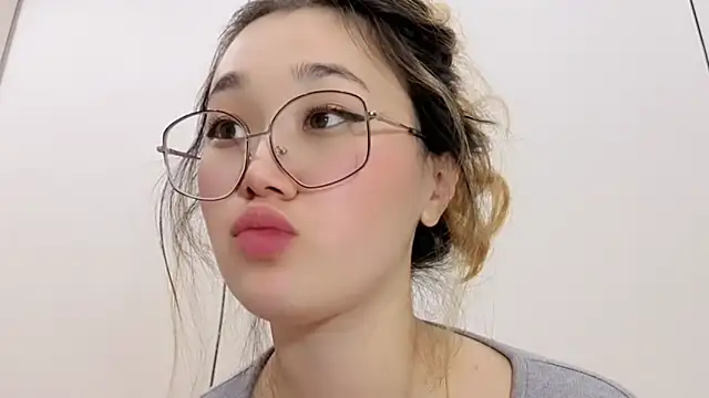 Онлайн чат XXX Jennatyan