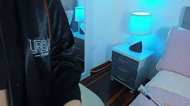 Czat XXX na żywo – AdeleJhones