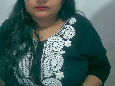 Saniya_K's Live XXX Chat