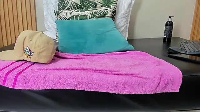 Andrew_Lewiss – Live XXX-chat