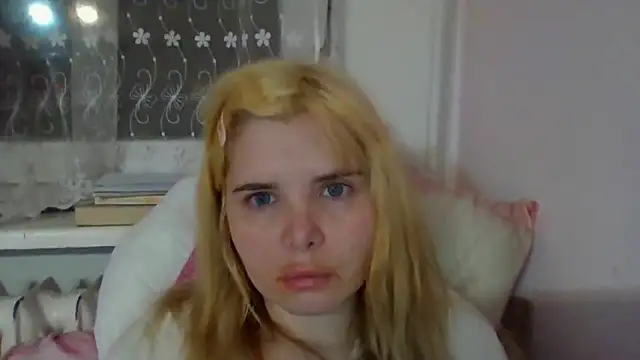 HornyElena 即時 XXX 聊天