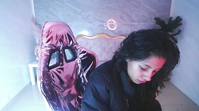 serabella_s' Live XXX Chat