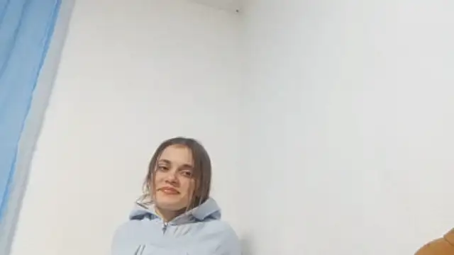 MildredVillareal Adlı Modelin Canlı XXX Sohbeti