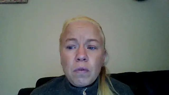 jennyblondeuk's Live XXX Chat