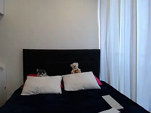 july_fucha – Live XXX-chat