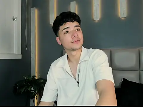 Matt_Wolf_: онлайн-секс-чат