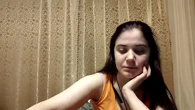 Show modela DominicaMullins na web-kameri