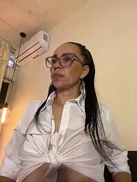 sofi_love3's Live XXX Chat