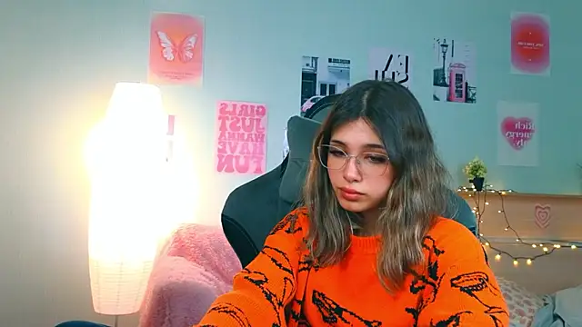 dinnerwithflowers' Live XXX Chat