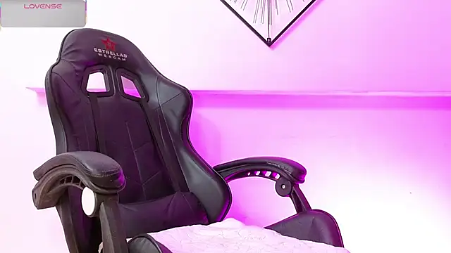 XXX chat uživo modela Rosse_Baker_