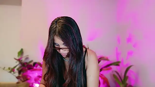 DivineLynn 现场XXX聊天