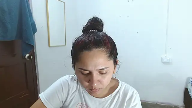 Thalian's Live XXX Chat