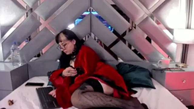 Ravenna666_: онлайн-секс-чат