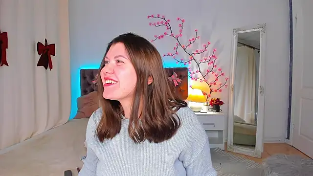 NikkiBustt Live XXX Chat